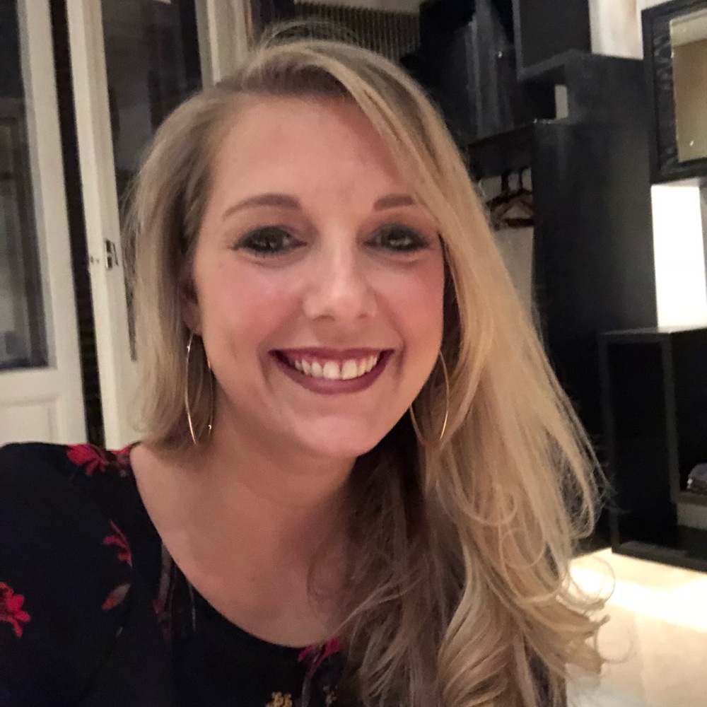 Meet your Posher, Elaine